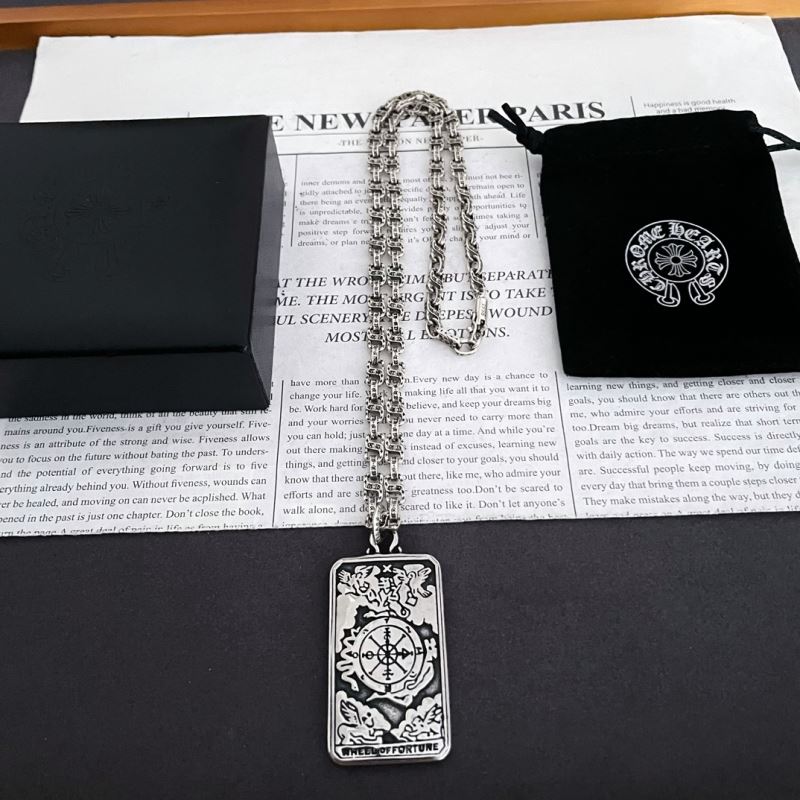 Ch**me He**ts necklaces